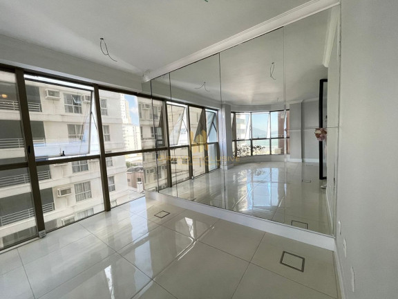 Imagem Sala Comercial para Alugar, 77 m² em Centro - Balneário Camboriú Imagem Sala Comercial para Alugar, 77 m² em Centro - Balneário Camboriú