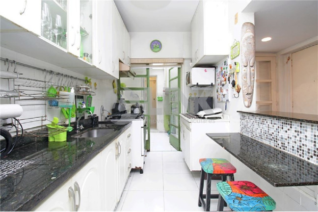 Imagem Apartamento com 2 Quartos à Venda, 73 m² em Auxiliadora - Porto Alegre Imagem Apartamento com 2 Quartos à Venda, 73 m² em Auxiliadora - Porto Alegre