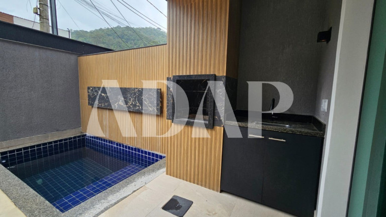 Imagem Casa com 3 Quartos para Alugar, 160 m² em Vargem Grande - Rio De Janeiro Imagem Casa com 3 Quartos para Alugar, 160 m² em Vargem Grande - Rio De Janeiro