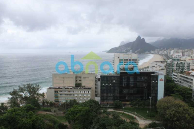 Imagem Cobertura com 3 Quartos à Venda, 800 m² em Copacabana - Rio De Janeiro Imagem Cobertura com 3 Quartos à Venda, 800 m² em Copacabana - Rio De Janeiro