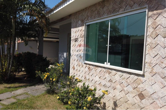 Imagem Casa de Condomínio com 3 Quartos à Venda, 135 m² em Centro - Maricá