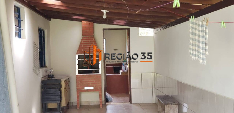 Imagem Chácara com 2 Quartos à Venda, 1.120 m² em Pocinhos Do Rio Verde - Caldas Imagem Chácara com 2 Quartos à Venda, 1.120 m² em Pocinhos Do Rio Verde - Caldas
