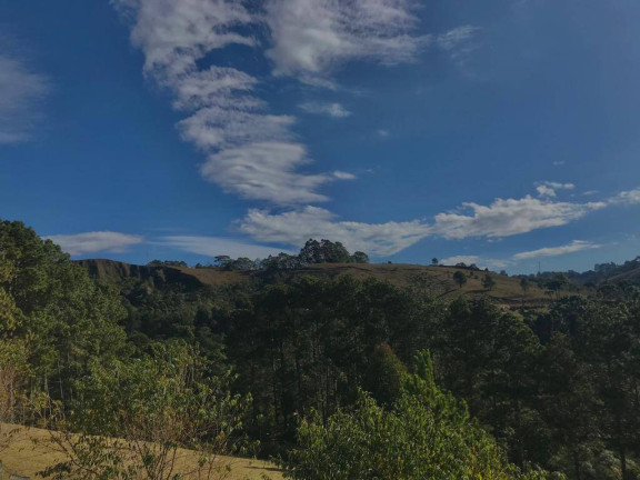 Imagem Sobrado com 3 Quartos à Venda, 210 m² em Parque Imbiry - Campos Do Jordão Imagem Sobrado com 3 Quartos à Venda, 210 m² em Parque Imbiry - Campos Do Jordão