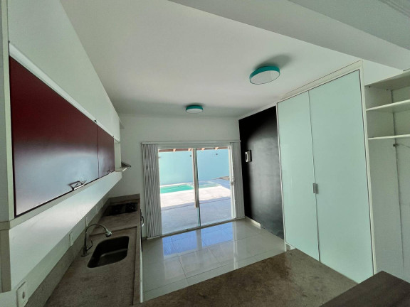 Imagem Casa com 3 Quartos à Venda, em Campeche - Florianópolis Imagem Casa com 3 Quartos à Venda, em Campeche - Florianópolis