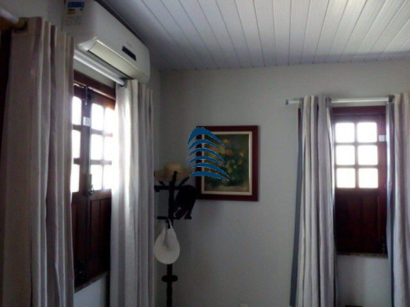 Imagem Casa com 4 Quartos à Venda, 340 m² em Busca Vida - Camaçari