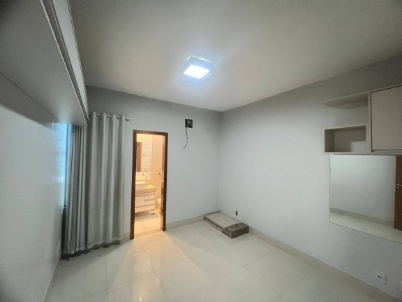 Imagem Casa com 4 Quartos à Venda, 230 m² em Jardins Verona - Goiânia
