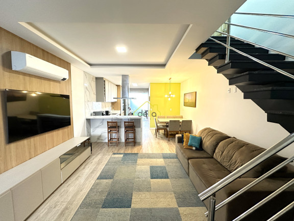 Imagem Casa com 3 Quartos à Venda, 148 m² em Saguaçu - Joinville Imagem Casa com 3 Quartos à Venda, 148 m² em Saguaçu - Joinville