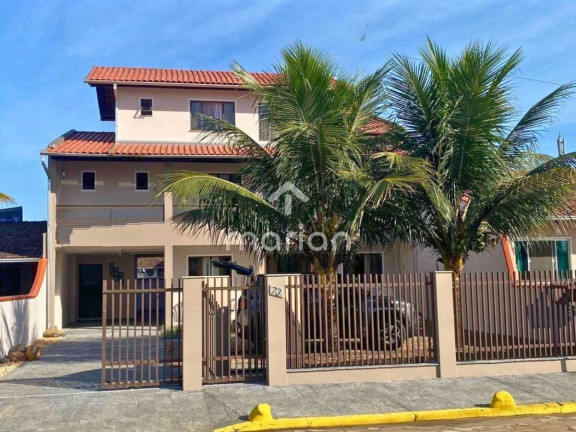 Casa com 3 Quartos à Venda, 308 m² em Praia De Armação - Penha