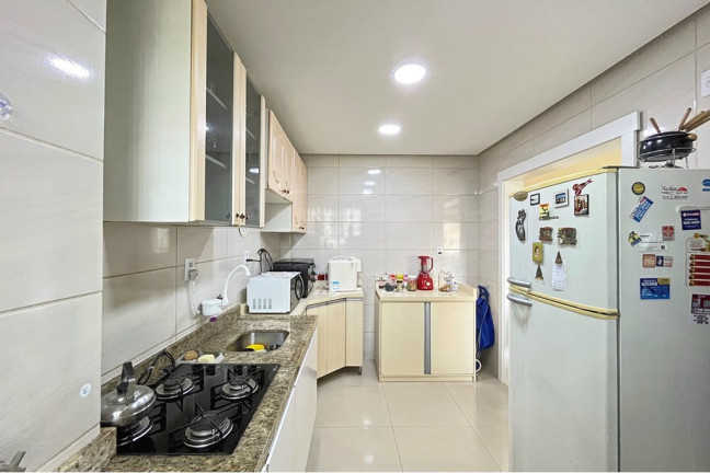 Imagem Apartamento com 2 Quartos à Venda, 62 m² em Menino Deus - Porto Alegre Imagem Apartamento com 2 Quartos à Venda, 62 m² em Menino Deus - Porto Alegre