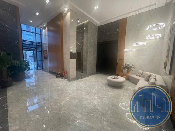 Imagem Apartamento com 4 Quartos à Venda, 132 m² em Centro - Balneário Camboriú Imagem Apartamento com 4 Quartos à Venda, 132 m² em Centro - Balneário Camboriú