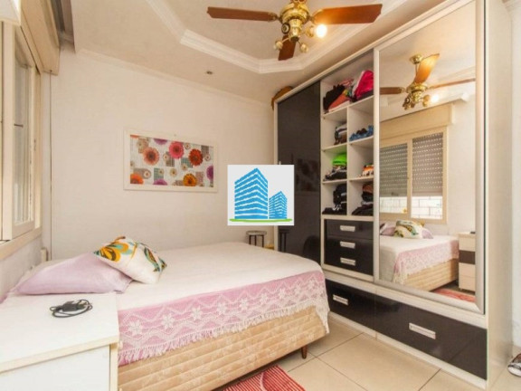 Imagem Casa com 3 Quartos à Venda, 130 m² em Vila Ipiranga - Porto Alegre Imagem Casa com 3 Quartos à Venda, 130 m² em Vila Ipiranga - Porto Alegre