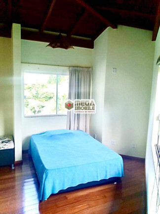 Imagem Casa com 4 Quartos à Venda, 225 m² em Trindade - Florianópolis Imagem Casa com 4 Quartos à Venda, 225 m² em Trindade - Florianópolis