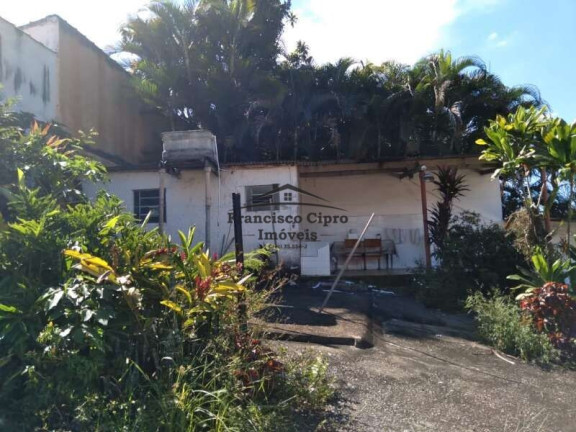 Imagem Sobrado com 3 Quartos à Venda, 430 m² em Pedreira - Guaratinguetá Imagem Sobrado com 3 Quartos à Venda, 430 m² em Pedreira - Guaratinguetá