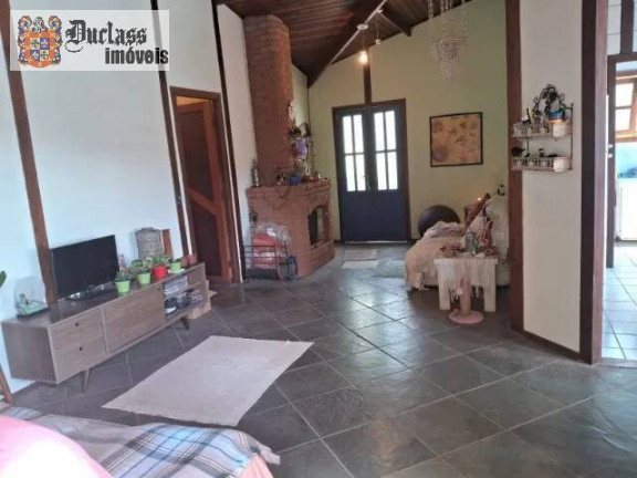 Casa com 6 Quartos à Venda, 224 m² em Mairiporã
