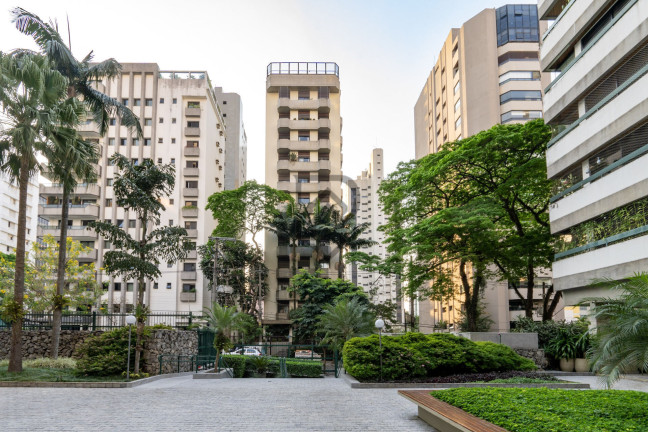 Imagem Apartamento com 4 Quartos à Venda, 147 m² em Vila Uberabinha - São Paulo