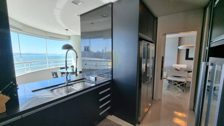 Imagem Apartamento com 3 Quartos à Venda, 185 m² em Centro - Balneário Camboriú