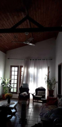 Imagem Casa com 4 Quartos à Venda, 194 m² em América - Joinville Imagem Casa com 4 Quartos à Venda, 194 m² em América - Joinville
