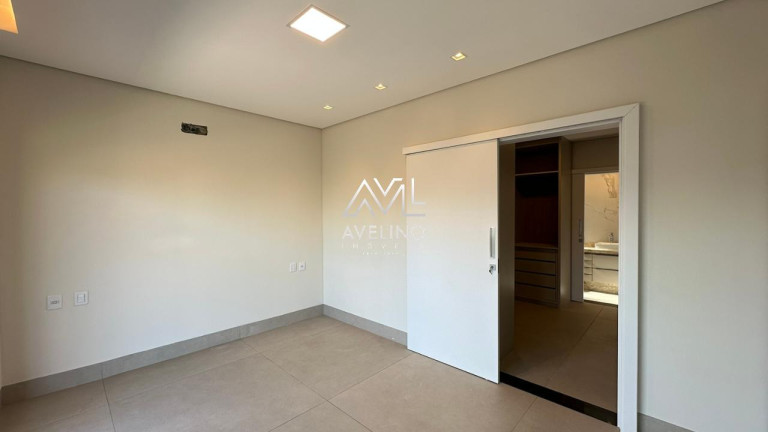 Imagem Sobrado com 4 Quartos à Venda, 233 m² em Jardim Noroeste - Campo Grande