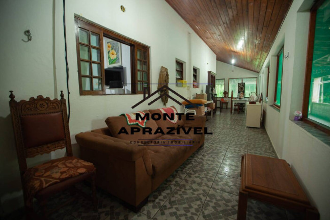 Imagem Chácara com 9 Quartos à Venda, 7.000 m² em Itanhaém