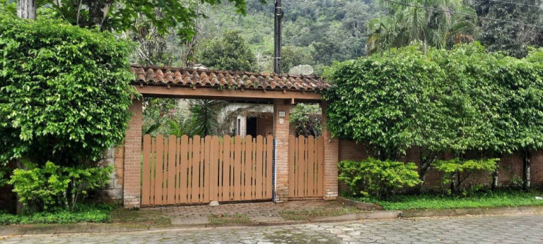 Imagem Casa com 4 Quartos à Venda, 160 m² em Tabatinga - Caraguatatuba Imagem Casa com 4 Quartos à Venda, 160 m² em Tabatinga - Caraguatatuba