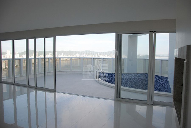 Imagem Cobertura com 6 Quartos à Venda, 490 m² em Centro - Balneário Camboriú Imagem Cobertura com 6 Quartos à Venda, 490 m² em Centro - Balneário Camboriú