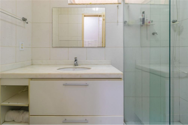 Imagem Casa com 4 Quartos à Venda, em Brás - São Paulo Imagem Casa com 4 Quartos à Venda, em Brás - São Paulo