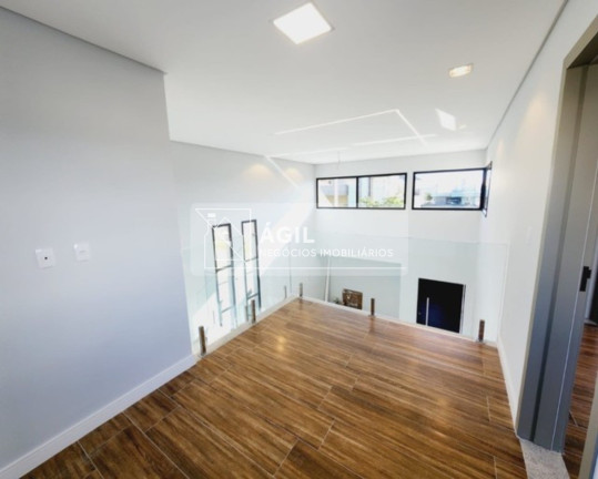 Imagem Casa com 3 Quartos à Venda, 300 m² em Condomínio Terras Do Vale - Caçapava Imagem Casa com 3 Quartos à Venda, 300 m² em Condomínio Terras Do Vale - Caçapava