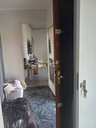 Imagem Casa com 3 Quartos à Venda, 180 m² em Jardim Wanda - São Paulo Imagem Casa com 3 Quartos à Venda, 180 m² em Jardim Wanda - São Paulo