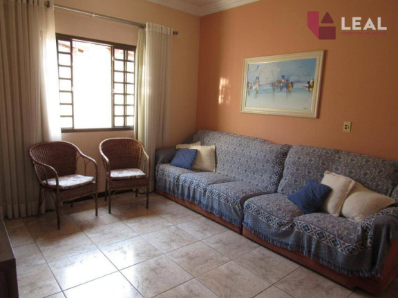 Imagem Casa com 4 Quartos à Venda, 216 m² em Altavile - Pouso Alegre Imagem Casa com 4 Quartos à Venda, 216 m² em Altavile - Pouso Alegre
