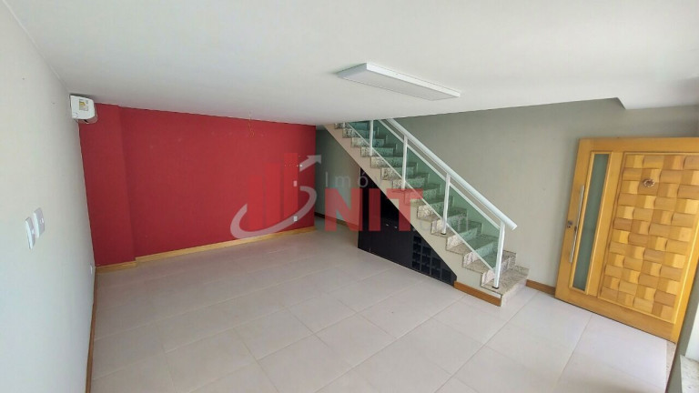 Imagem Casa com 4 Quartos à Venda, 200 m² em Maravista - Niterói Imagem Casa com 4 Quartos à Venda, 200 m² em Maravista - Niterói
