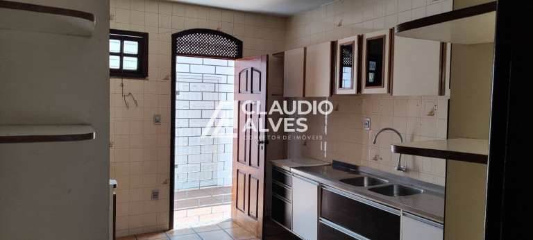 Imagem Casa com 3 Quartos à Venda, 200 m² em Queimadinha - Feira De Santana