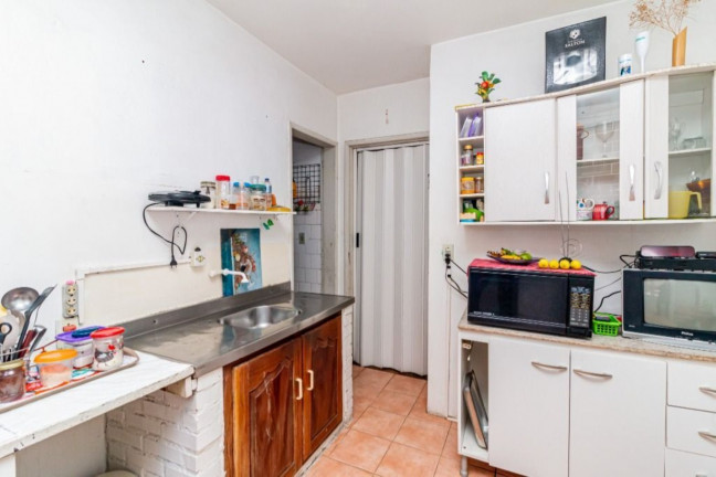 Imagem Imóvel com 4 Quartos à Venda, 74 m² em Petrópolis - Porto Alegre