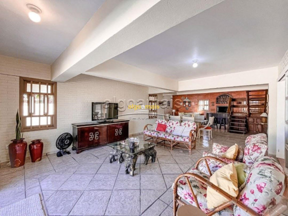 Imóvel com 4 Quartos à Venda, 340 m² em Maristela - Xangri-lá