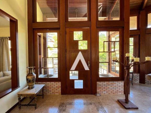 Imagem Casa com 4 Quartos à Venda ou Locação, 700 m² em Albuquerque - Teresópolis