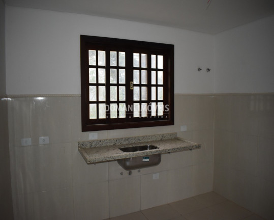 Imagem Casa com 6 Quartos à Venda, 260 m² em Região Do Atalaia - Campos Do Jordão