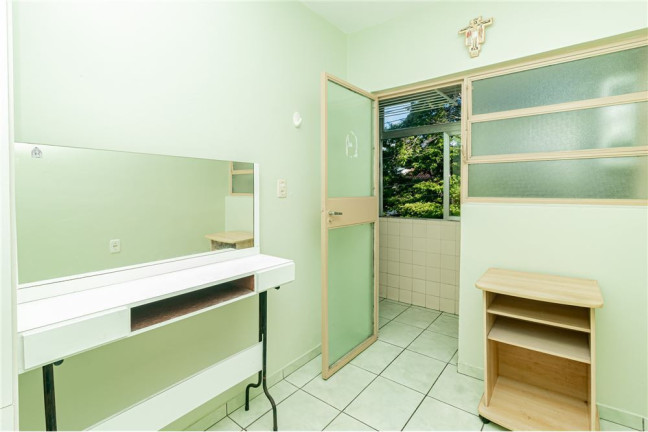 Imagem Imóvel com 2 Quartos à Venda, em Petrópolis - Porto Alegre Imagem Imóvel com 2 Quartos à Venda, em Petrópolis - Porto Alegre