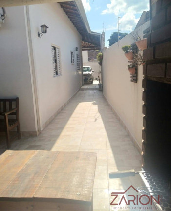 Imagem Casa com 3 Quartos à Venda, 170 m² em Vila São José - Taubaté