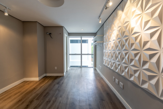 Imagem Sala Comercial à Venda, 28 m² em Chácara Das Pedras - Porto Alegre Imagem Sala Comercial à Venda, 28 m² em Chácara Das Pedras - Porto Alegre