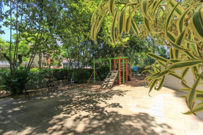 Imagem Apartamento com 3 Quartos à Venda, 120 m² em Moinhos De Vento - Porto Alegre Imagem Apartamento com 3 Quartos à Venda, 120 m² em Moinhos De Vento - Porto Alegre