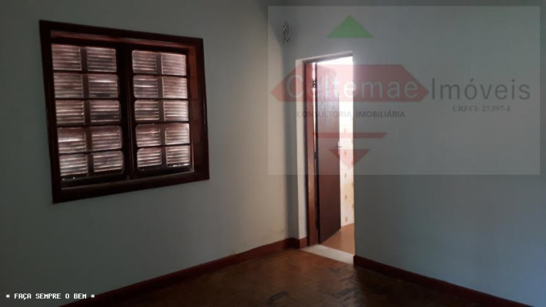 Imagem Casa com 5 Quartos à Venda, 200 m² em Centro - Taubaté