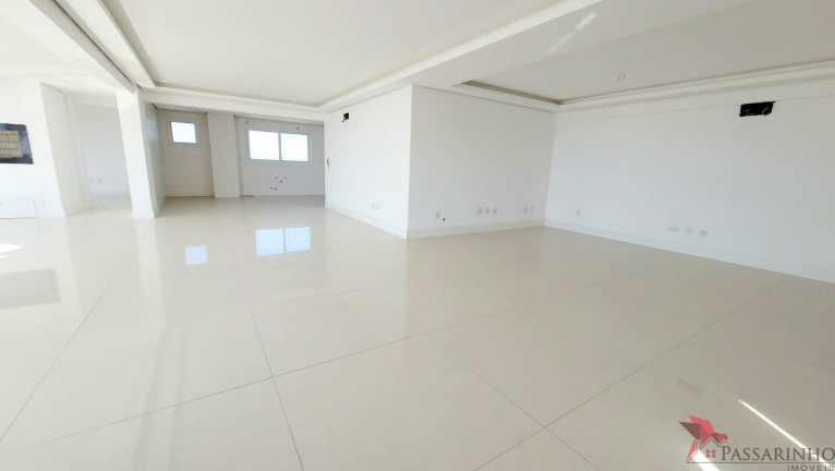 Imagem Apartamento com 4 Quartos à Venda, 250 m² em Praia Grande - Torres Imagem Apartamento com 4 Quartos à Venda, 250 m² em Praia Grande - Torres