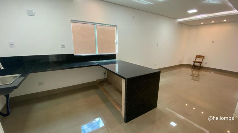 Imagem Sobrado com 4 Quartos à Venda, 195 m² em Parque Residencial Rita Vieira - Campo Grande Imagem Sobrado com 4 Quartos à Venda, 195 m² em Parque Residencial Rita Vieira - Campo Grande