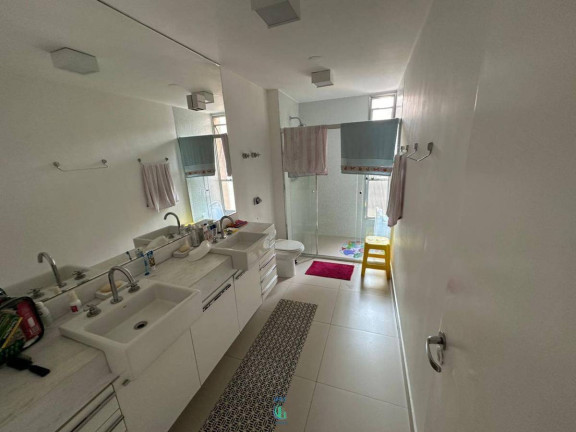 Imagem Apartamento com 3 Quartos à Venda, 147 m² Imagem Apartamento com 3 Quartos à Venda, 147 m²