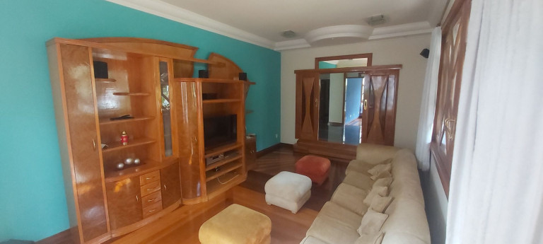 Imagem Casa com 6 Quartos à Venda, 575 m² em Quebra Frascos - Teresópolis Imagem Casa com 6 Quartos à Venda, 575 m² em Quebra Frascos - Teresópolis