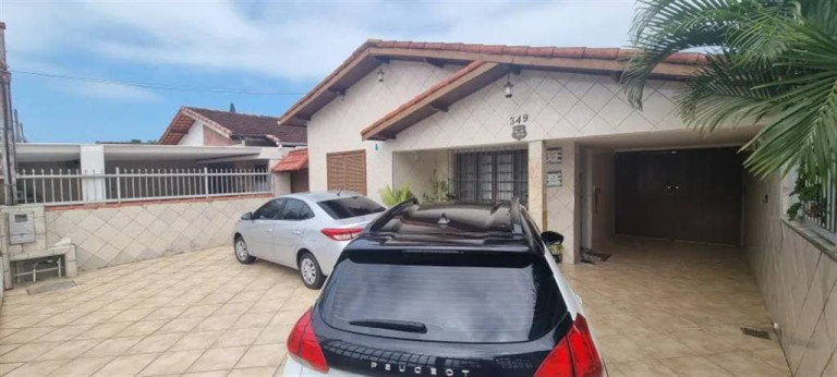 Imagem Casa com 4 Quartos à Venda, 144 m² em Solemar - Praia Grande