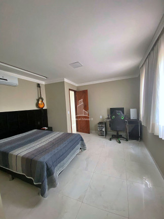Imagem Casa com 3 Quartos à Venda, 227 m² em Urucunema - Eusébio Imagem Casa com 3 Quartos à Venda, 227 m² em Urucunema - Eusébio