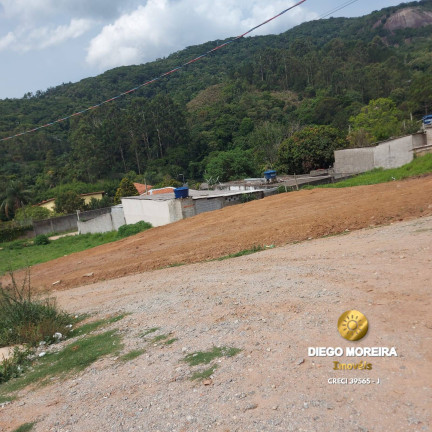 Terreno à Venda, 250 m² em Terra Preta - Mairiporã
