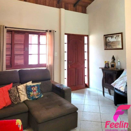 Imagem Casa com 4 Quartos à Venda, 150 m² em Rio Tavares - Florianópolis Imagem Casa com 4 Quartos à Venda, 150 m² em Rio Tavares - Florianópolis