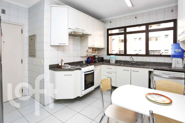 Imagem Apartamento com 3 Quartos à Venda, 156 m² em Moema - São Paulo
