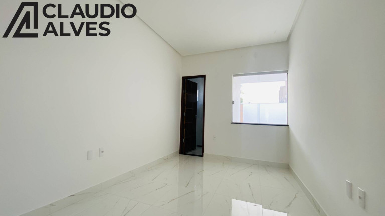 Imagem Casa com 2 Quartos à Venda, 102 m² em Conceição - Feira De Santana